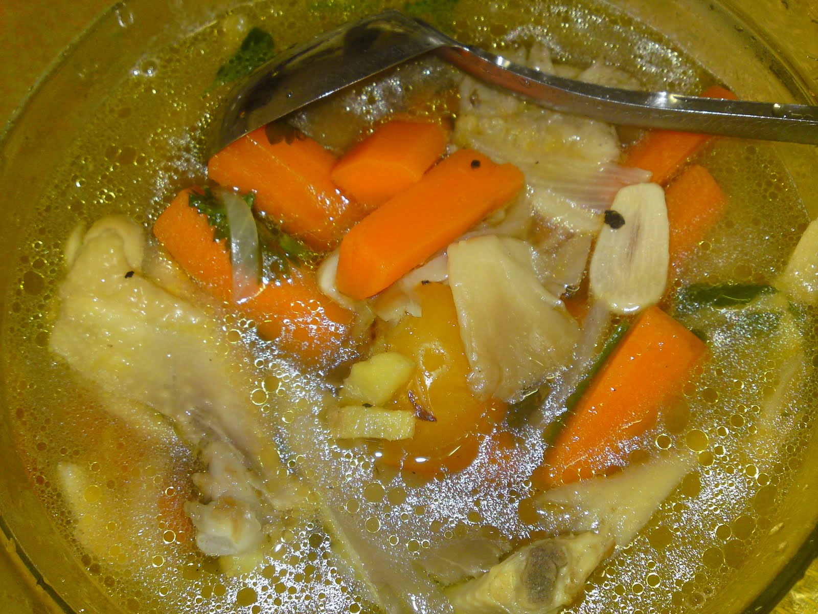 Resipi Sup Ayam Ringkas - Nirumahmala