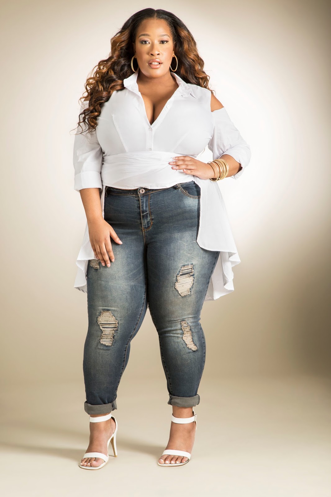 Plus Size Retailer Ashley Stewart Fall 2016 Extended Sizes Campaign