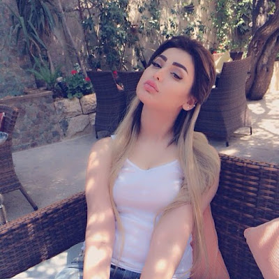 صور بنت عراقية