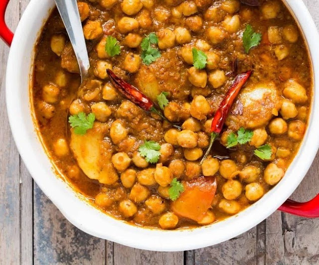 Chickpea Curry with Potato (Chana Aloo Curry) #chickpea #vegan