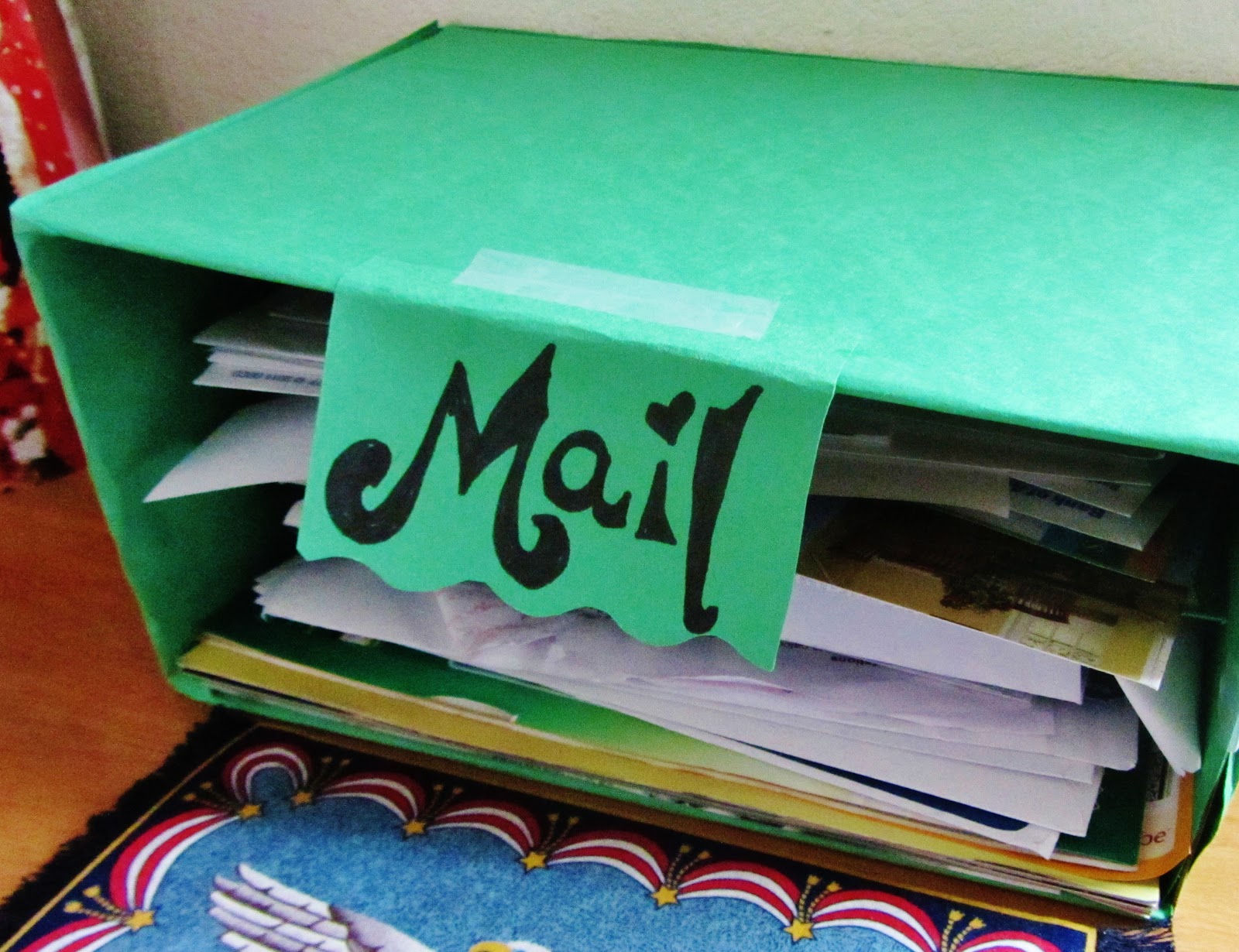 Sweet Dreams Are Made of These... Easy DIY Mail Box