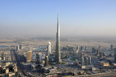 Burj Khalifa gedung pencakar langit