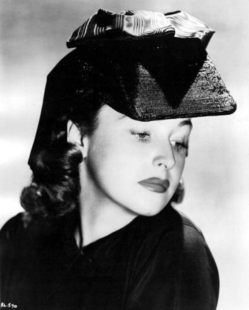 Mizpedia: Vintage Hollywood Beauties Hats