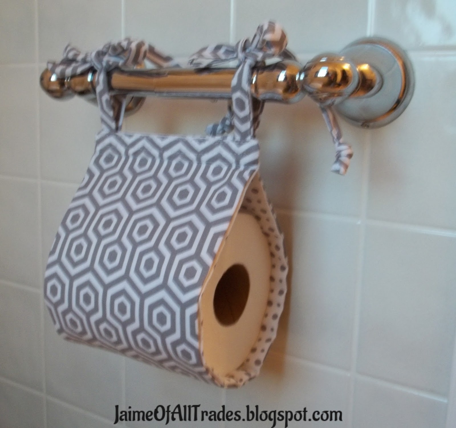 DIY Fabric Toilet Paper Holder