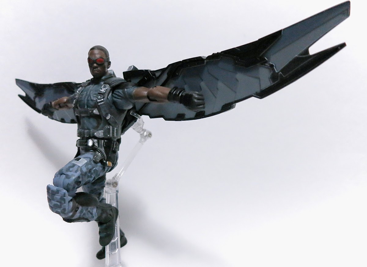 Combo's Action Figure Review Falcon Captain America The