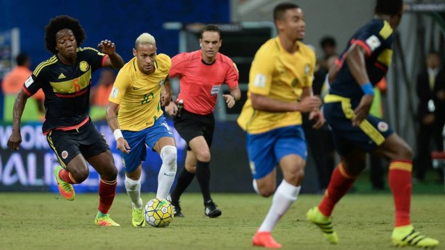 Jogo entre Brasil e Colômbia era considerado de risco por ONG que combate homofobia Jogo entre Brasil e Colômbia era considerado de risco por ONG que combate homofobia