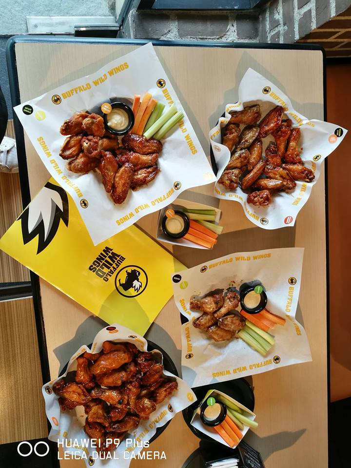 Lemon GreenTea Ready for Wing Tuesdays? Troop to Buffalo Wild Wings
