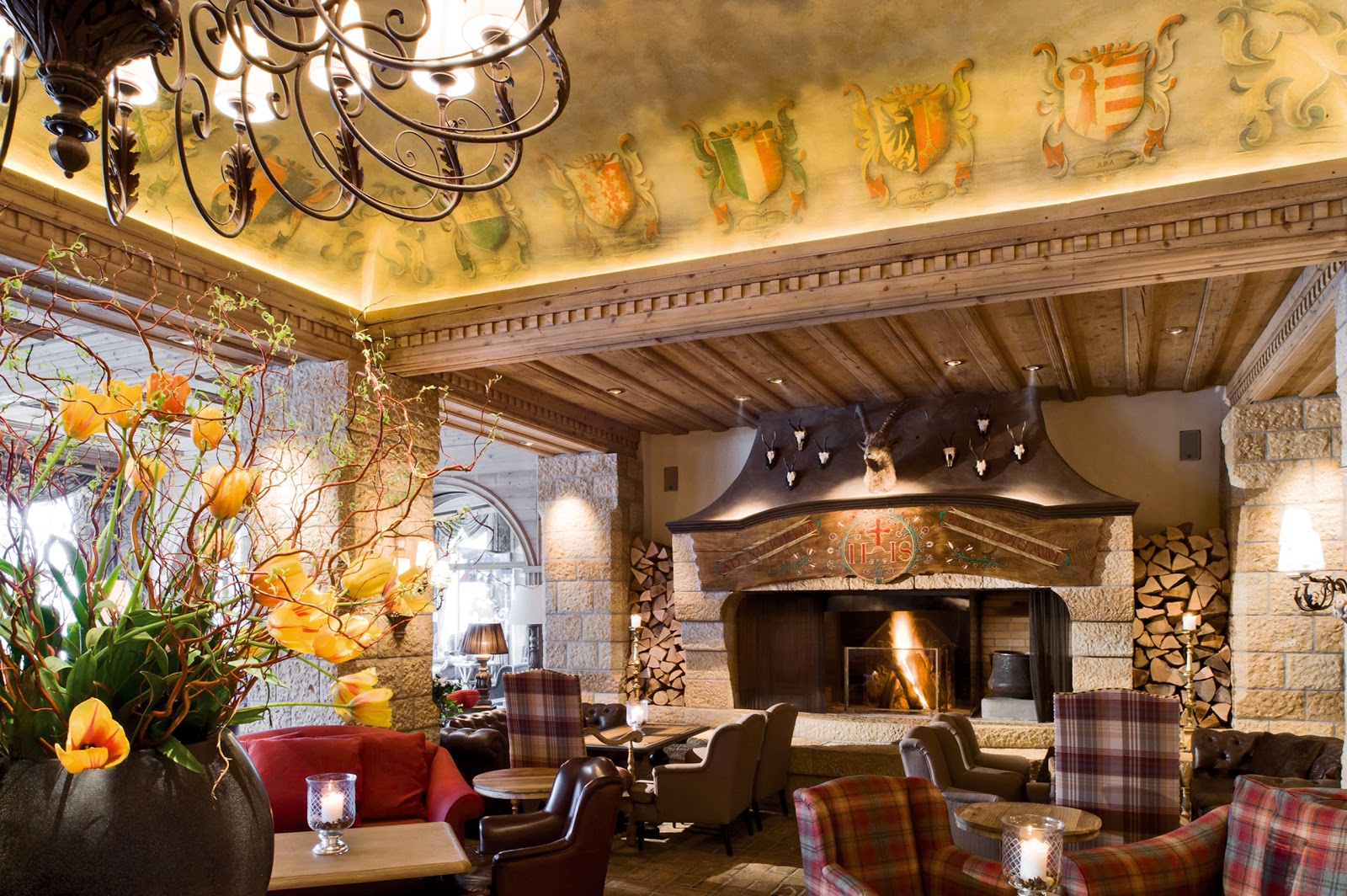 Lobby Bar at the Gstaad Palace Hotel. Photo: Gstaad Palace.