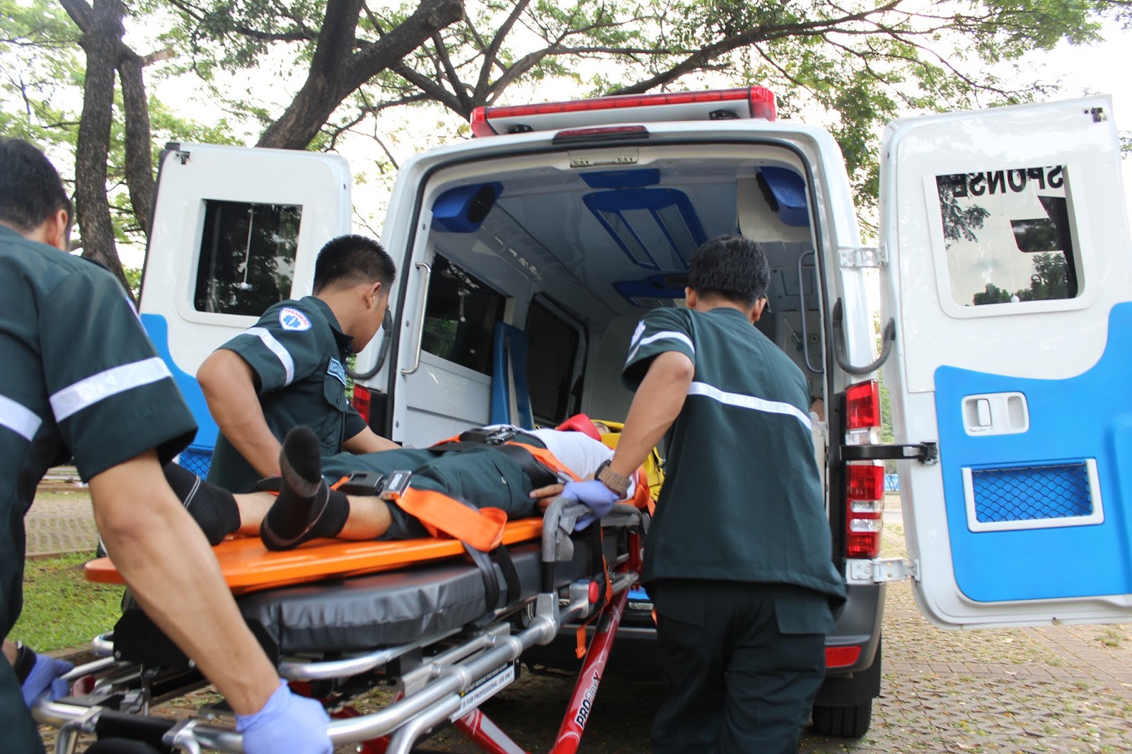 Kecelakaan Lalu Lintas Dan Tindakan Penyelamatan Korban Polisi Tactica