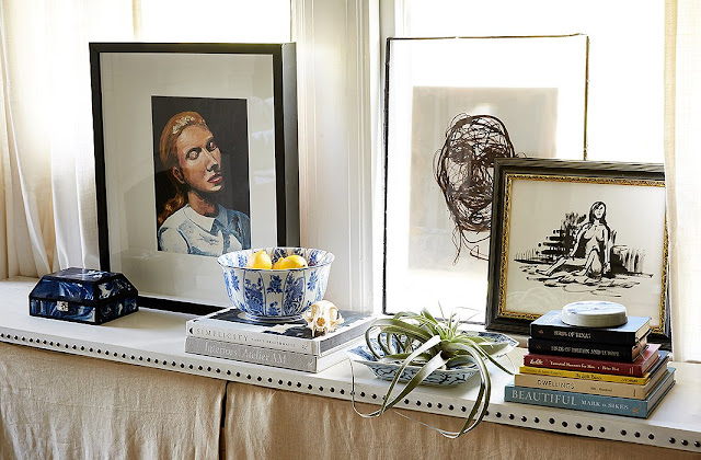Artwork tour an artists home