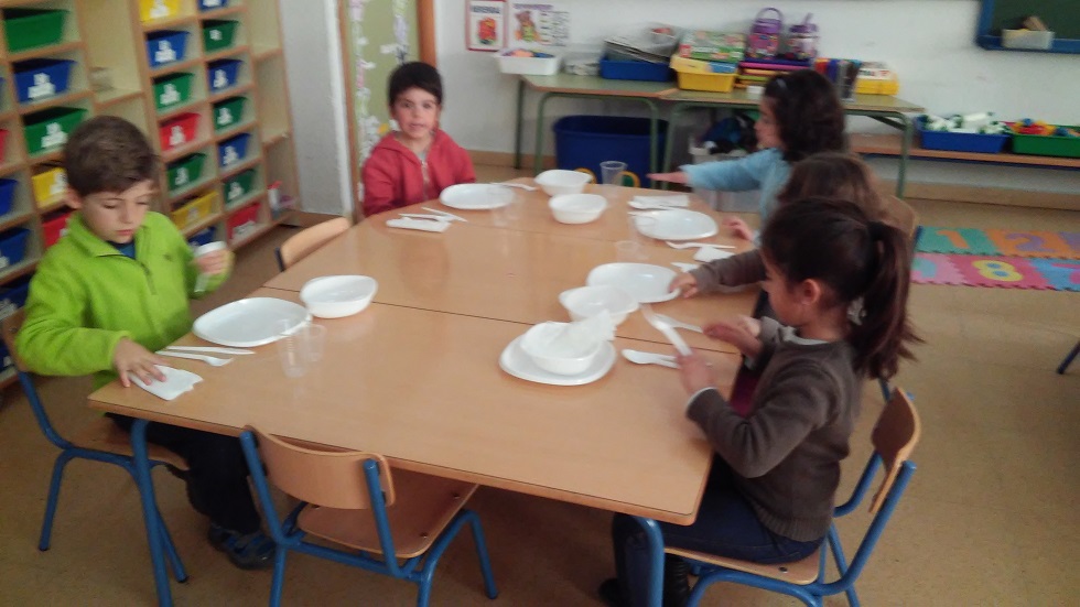 PROYECTOS INFANTIL PONER LA MESA