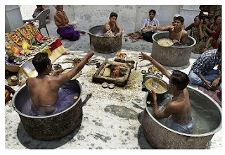 Indian Funny Picture Gallery | तस्वीरें नहीं यह अजूबे हैं जो आपको सिर्फ भारत में ही देखने को मिलेंगे Indian Funny Picture Gallery, latest indian funny images, funny image photo, indian funny pics, funny images for whatsapp indian,
