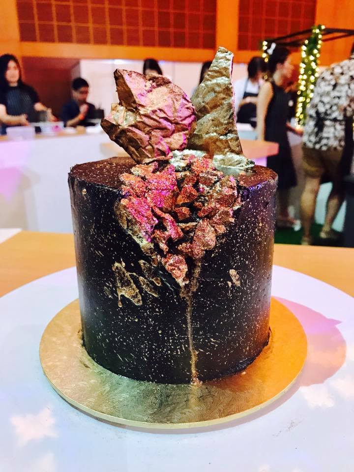 Izah�s Kitchen New Age Themed cake, Halal Tropical print