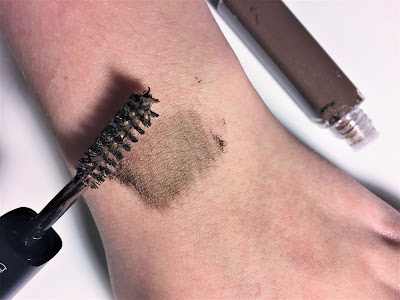 e.l.f. Eyebrow Treat & Tame Clear/Dark swatch e.l.f. Eyebrow Treat & Tame Clear/Dark swatch