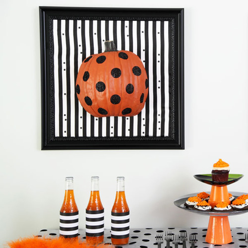 iLoveToCreate Blog: Make polka dot framed pumpkin wall art