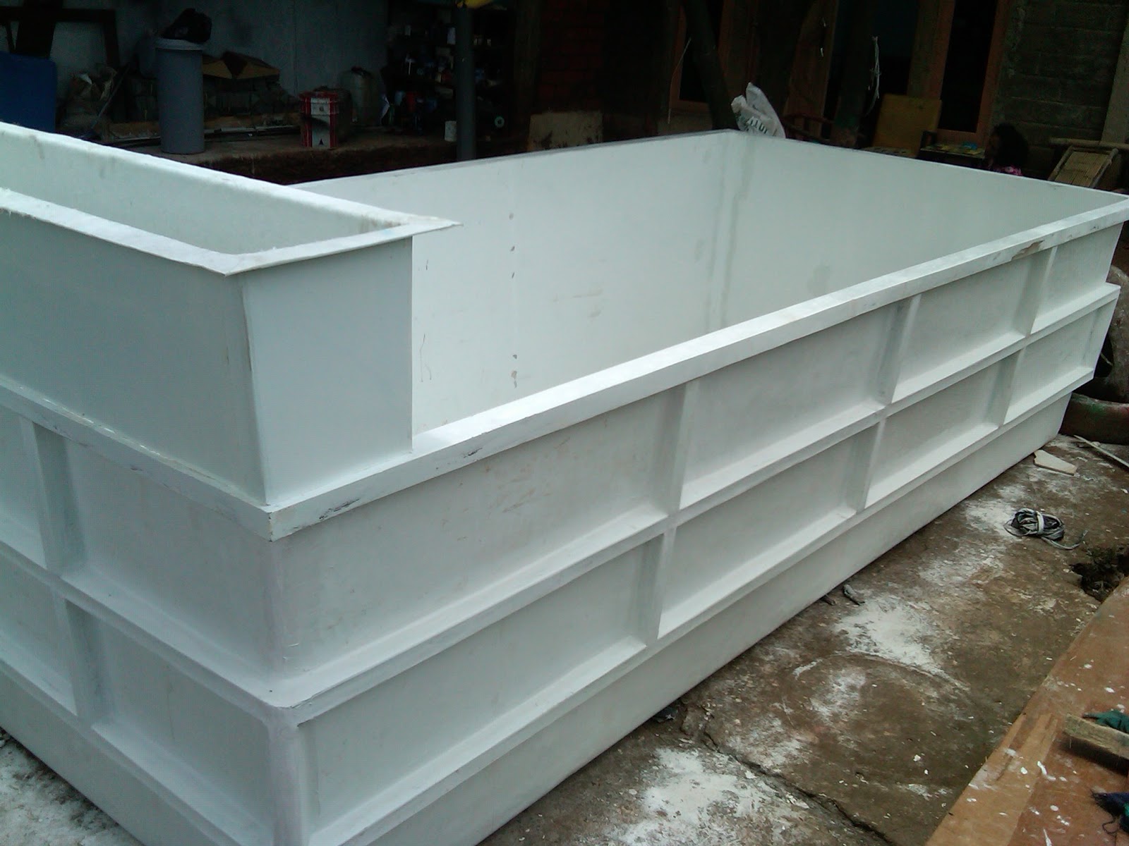 Kolam Ikan Styrofoam - Tentang Kolam Kandang Ternak