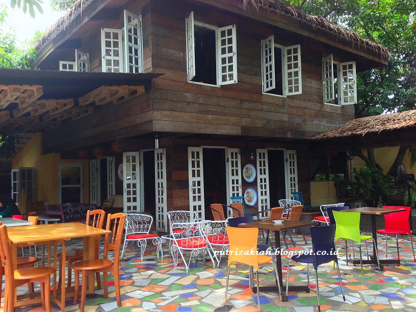 Cafe Rumah Pohon | Jelajah Cafe & Resto