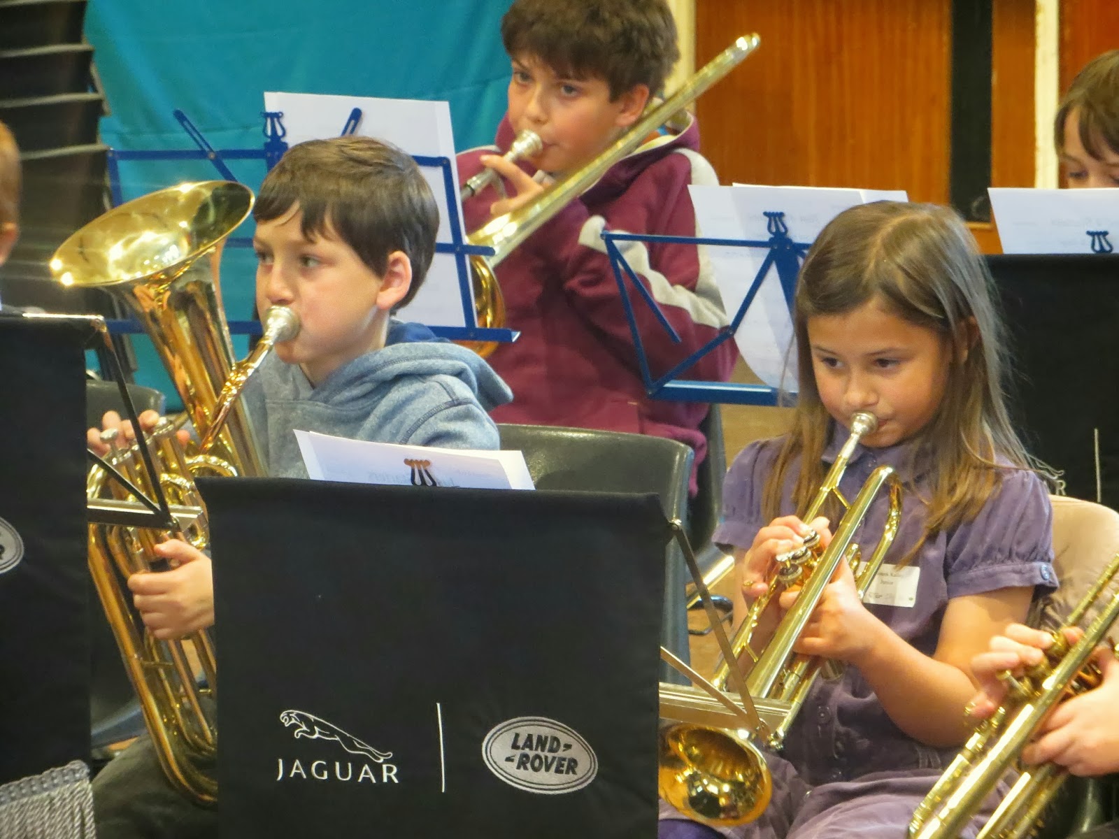 The Latest News from Jaguar Land Rover Band: November 2013