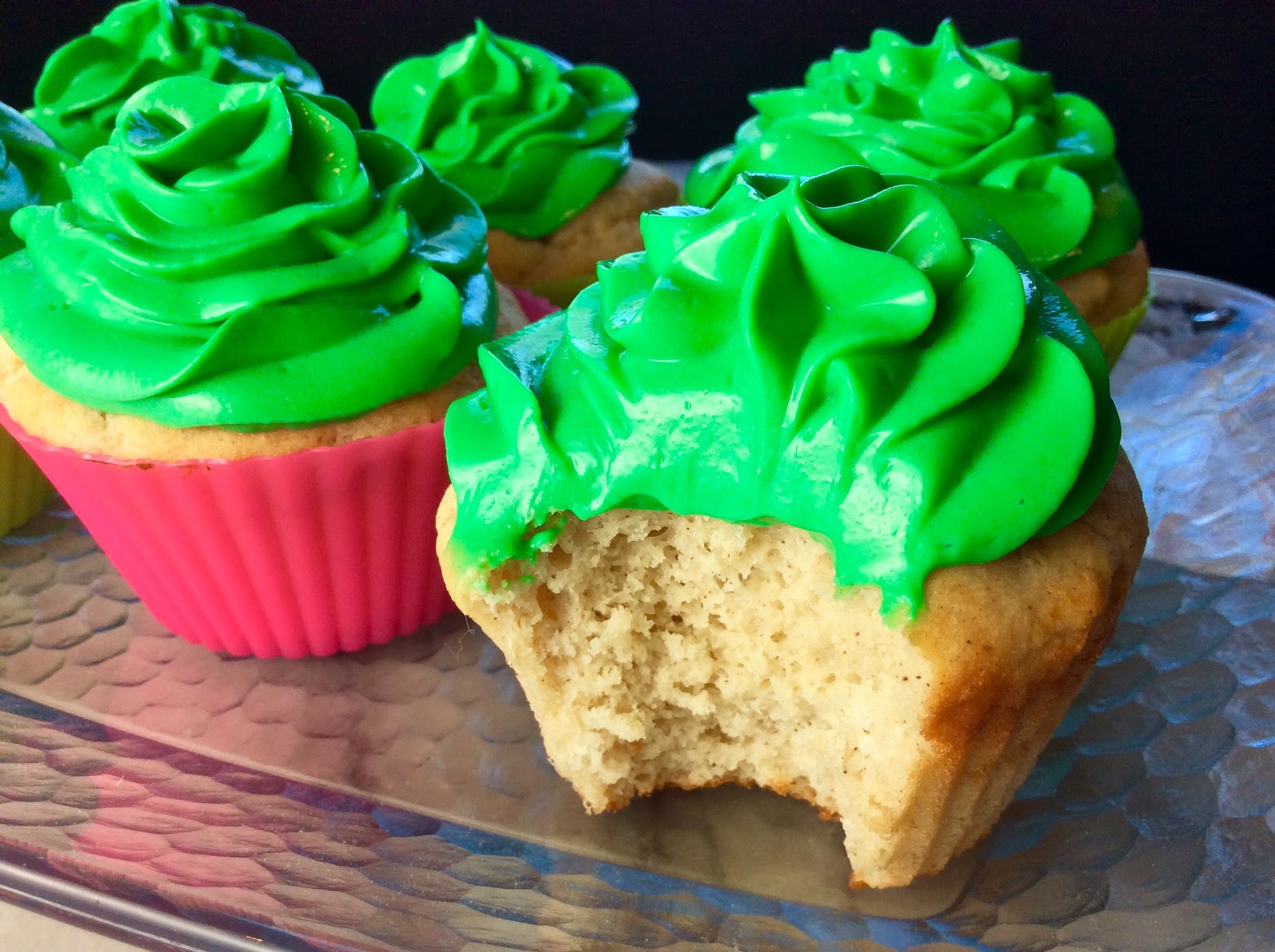 images of st patricks day cupcakes