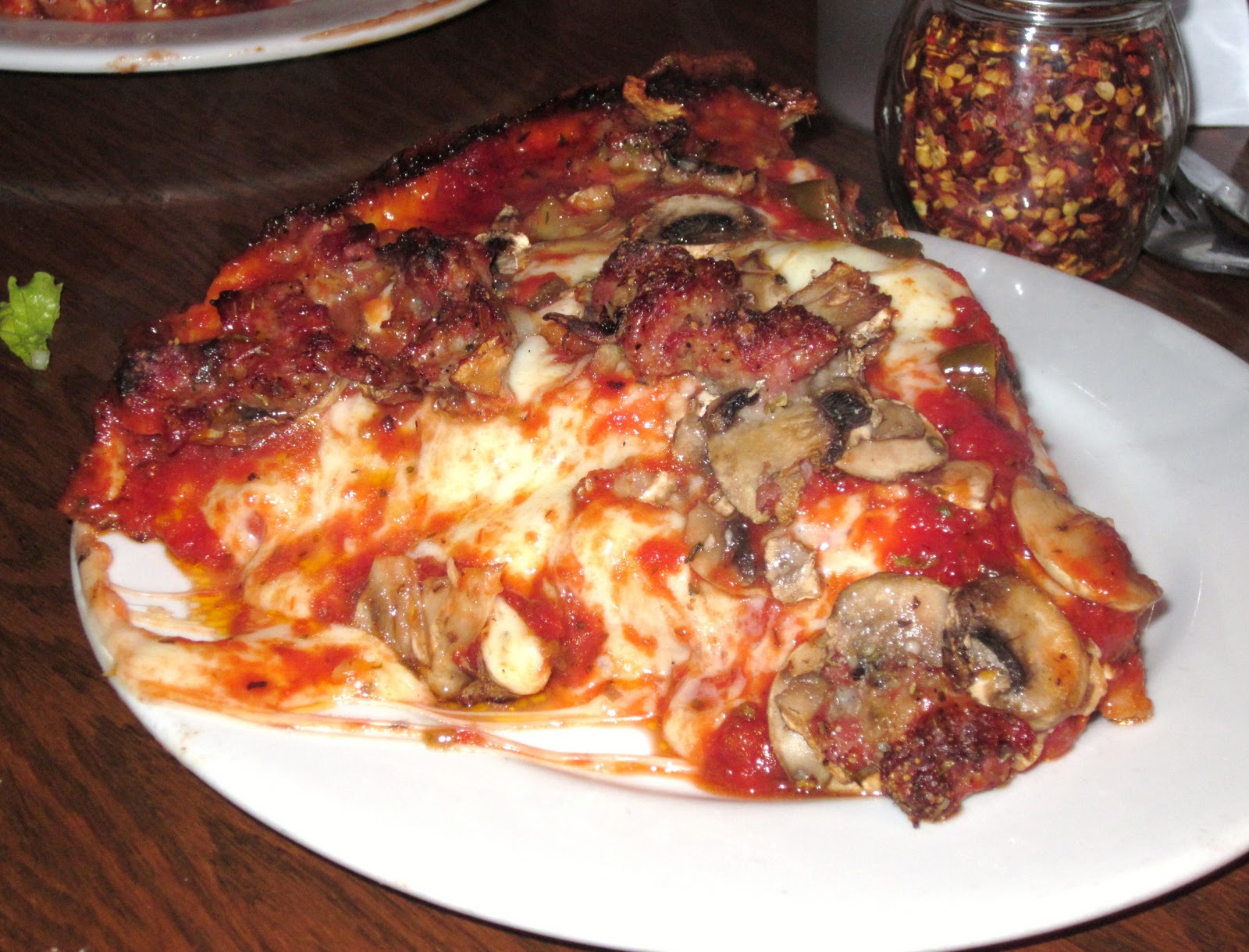 CHOMP! Chicago Day 2 Pequod's Pizza