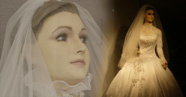 Creepy Story Behind The Realistic Bridal Mannequin In Mexico