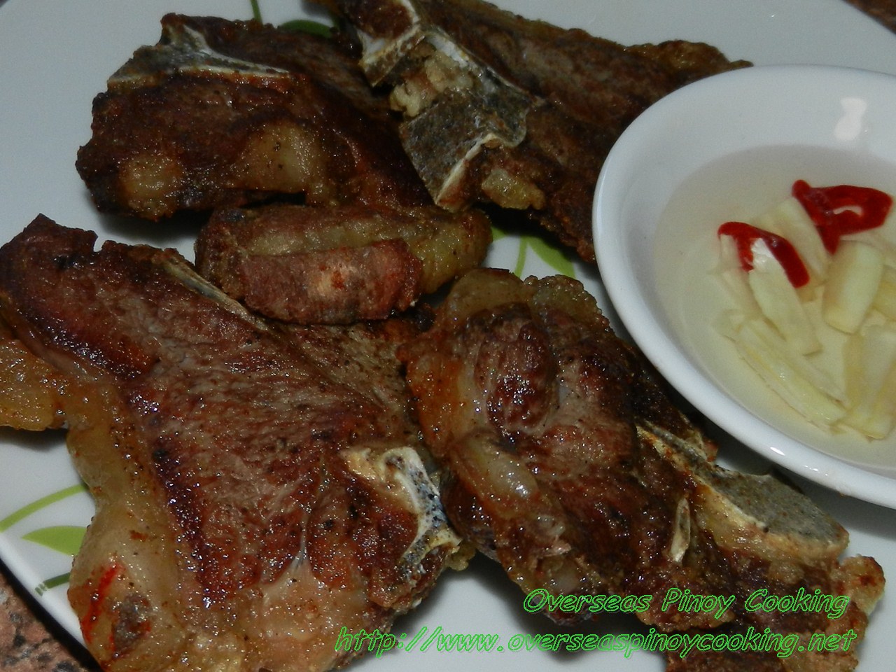 Fried Lamb Chops with Vinegar Garlic Chili Dip