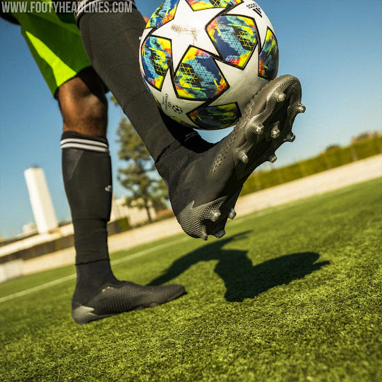 adidas Predator Fingersave Goalkeeper 'Multi Gloves.