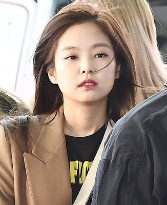 [PANN] Jennie'nin yeni havaalanı resimleri nefret alınca netizenler onu savundu