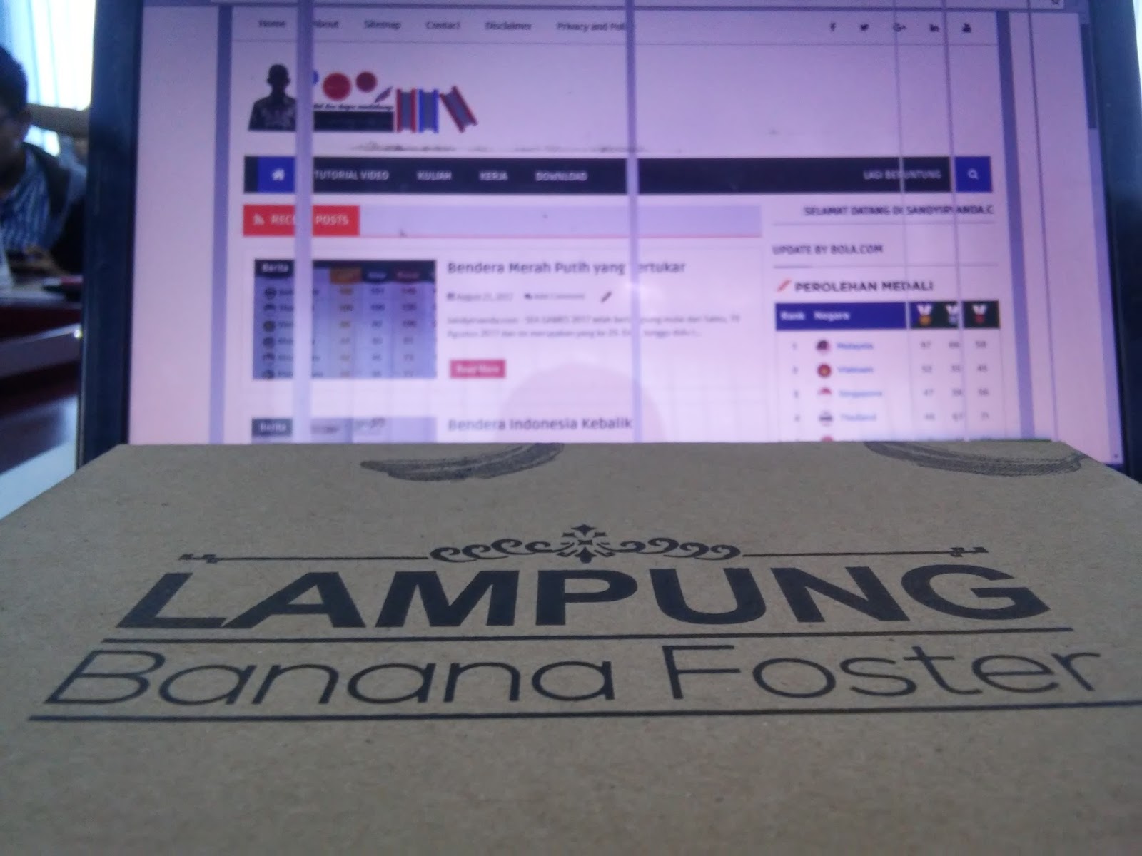 Menikmati Dua Varian Rasa dari Banana Foster Lampung Sandy Irvanda