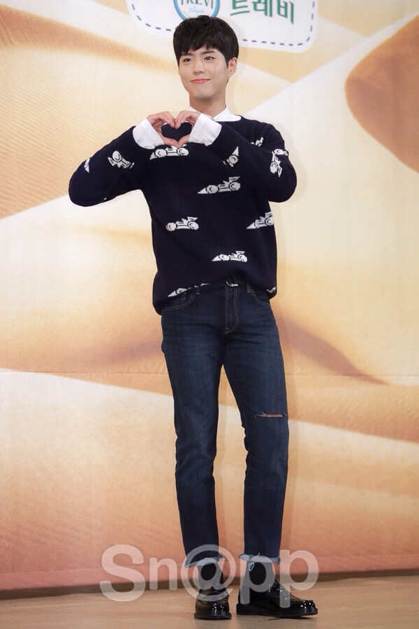 어제 박보검 꽃청춘 기자회견+시사회 | 인스티즈