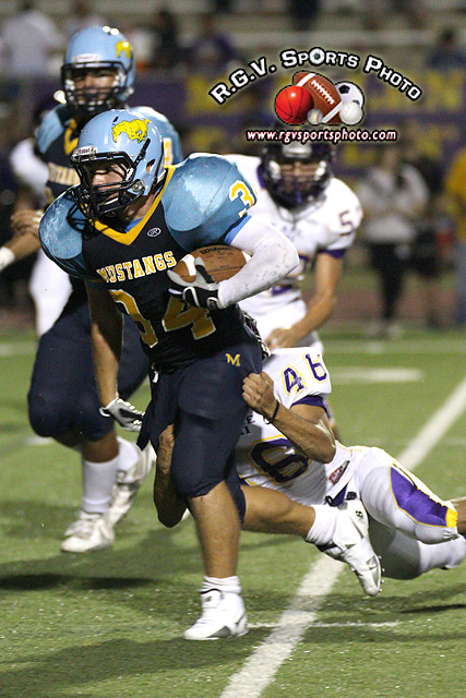 Football - McHi at McAllen Memorial ~ Rio Grande Valley Sports Photography Football - McHi at McAllen Memorial ~ Rio Grande Valley Sports Photography