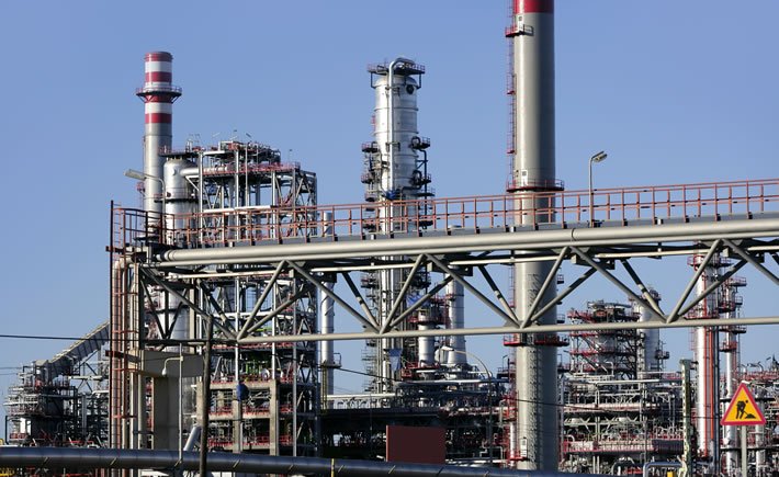 La logística representa entre 5% y 15% de los costos operativos de una planta petrolera. (Foto: Depositphotos)