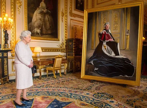 Queen Elizabeth Unveiles Her Portrait Marking Six Decades of Patronage. Style wore suit dress coat earrings bag