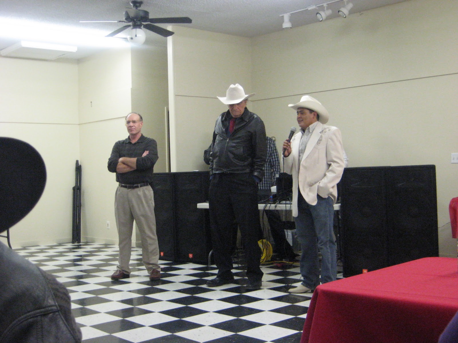 FaMiLiA FaIrBaNkS CHRISTmas Party at CAL WORTHINGTON Ranch...