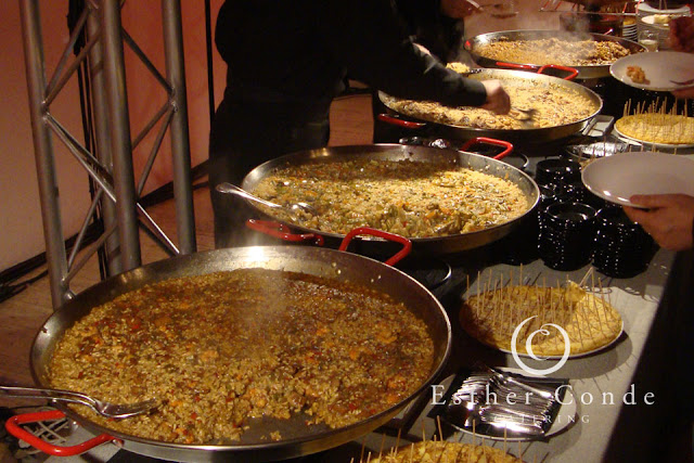 Buffet de arroces para una boda tipo coctel - Foto: Esther Conde Buffet de arroces para una boda tipo coctel - Foto: Esther Conde