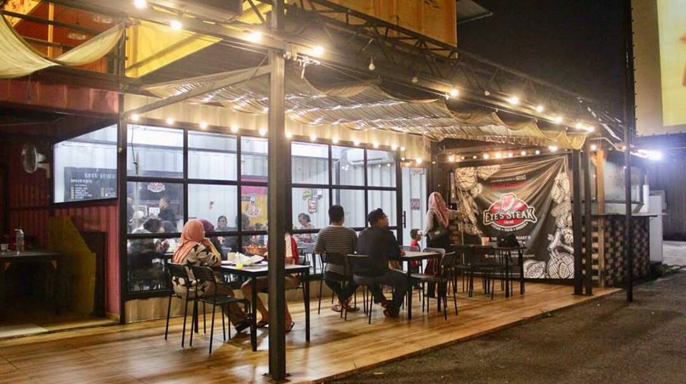 EYE'S STEAK KILANG BATERI JOHOR