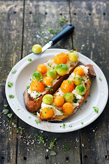 https://doriannn.blogspot.fr/2016/07/le-melon-cest-bon-tartines-de-melon-et.html