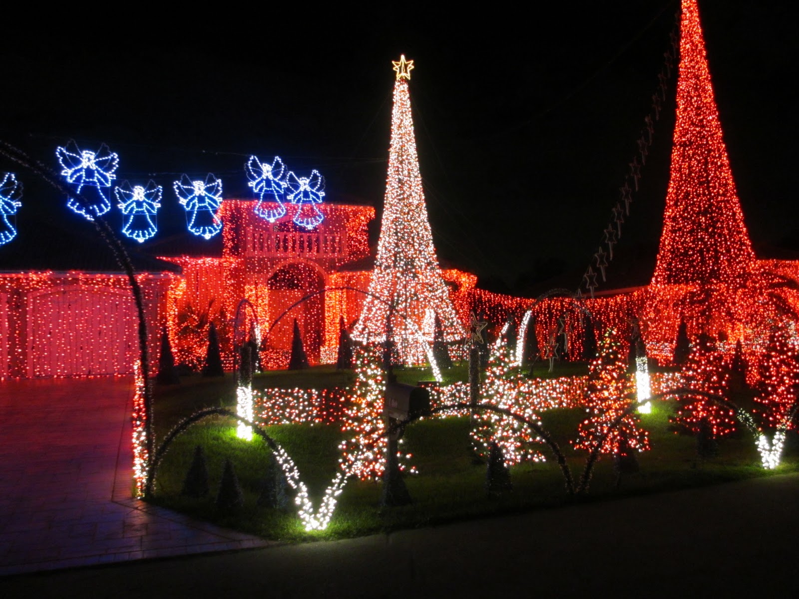 Places to see Beautiful Christmas Lights in South Florida