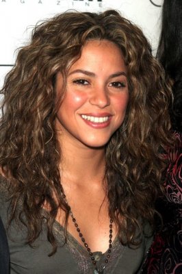 Shakira dark curly hair,discounted quality shakira dark curly hair at wigsb...
