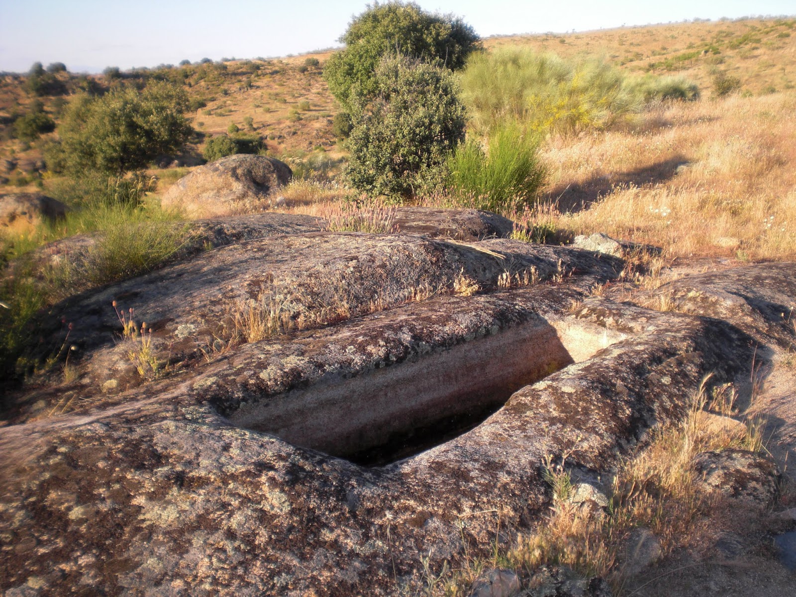 Extremadura caminos de cultura. Imagen del mes Tumbas visigodas de