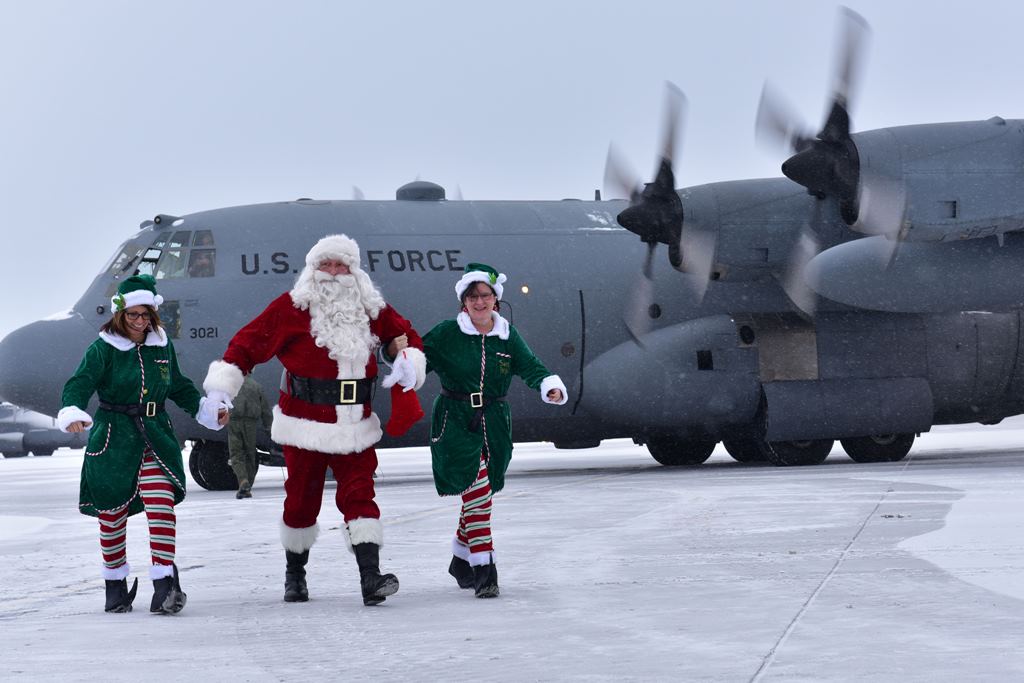 SPECIAL CHRISTMAS PHOTO GALLERY Blog Before Flight Aerospace and Defense News