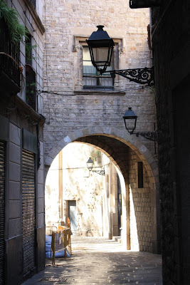 Carrer de Montjuic del Bisbe in the Gothic Quarter