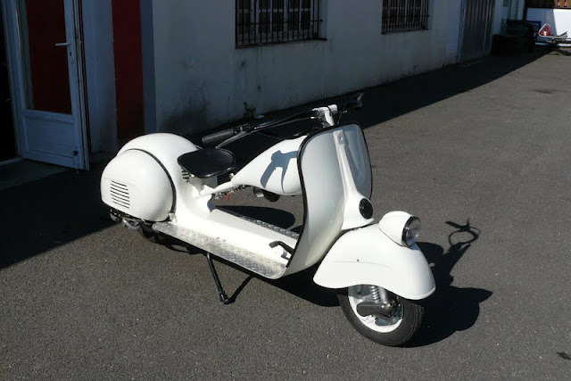 Xe Vespa độ đẹp nhất theo hai hướng độ chính của dân chơi xe Xe Vespa độ đẹp nhất theo hai hướng độ chính của dân chơi xe