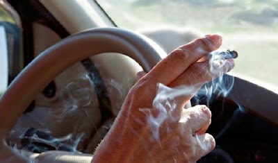  hal yang paling menjengkelkan dikala masuk dalam kabin kendaraan beroda empat yaitu tercium anyir asap rokok Tips Hilangkan Bau Rokok Dalam Kabin Mobil