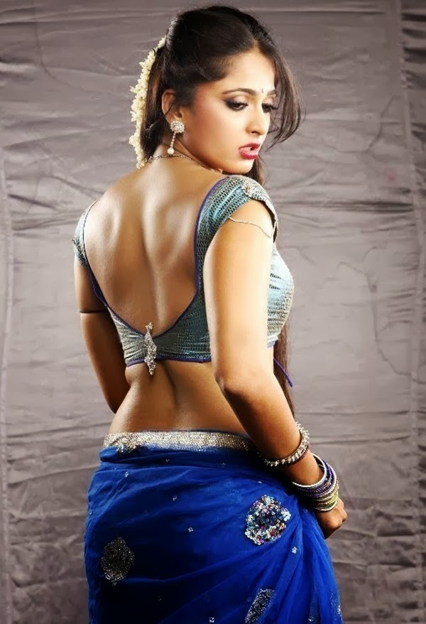 Fun Sexy Back Show Image Of Anushka Shetty