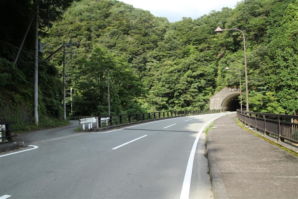 道路鉄路局調査課 神奈川県道76号山北藤野線旧道・箒沢隧道