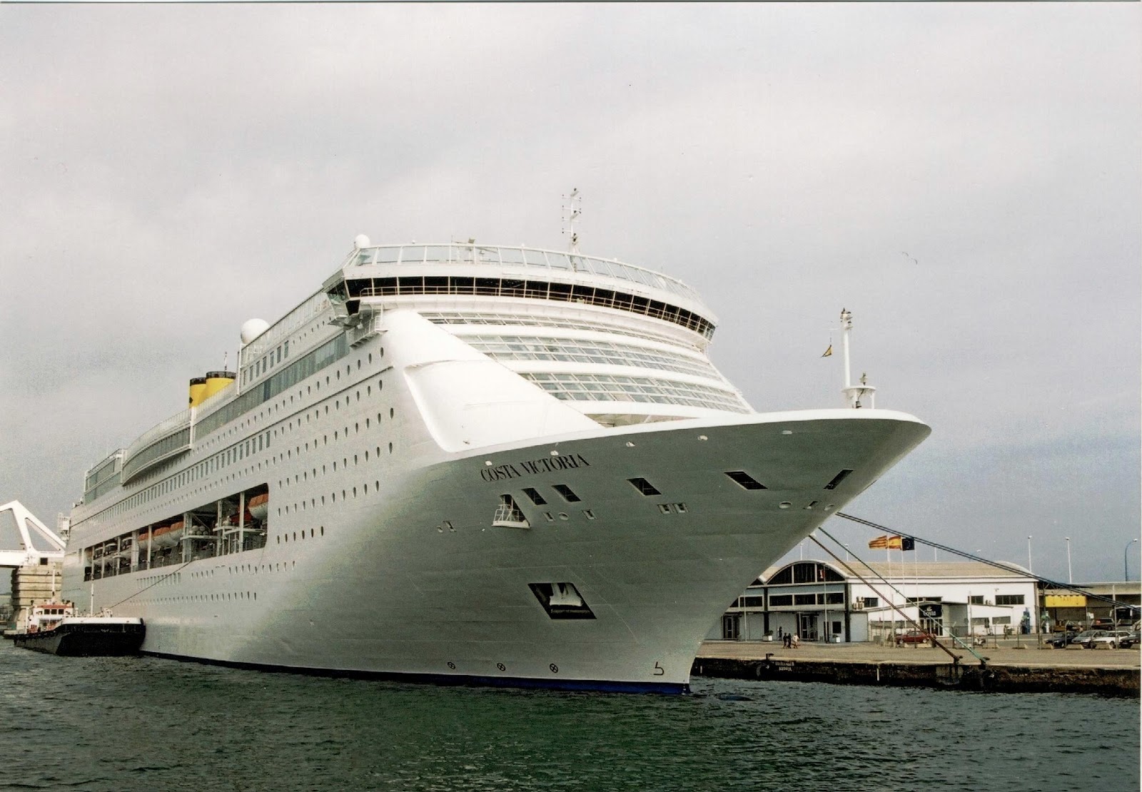Cruise Ship 