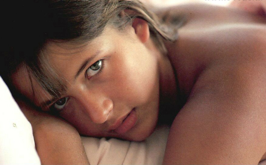 Tiffani thiessen hot nue Illinois adult adoptee