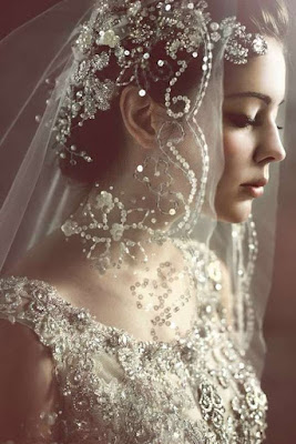 Peinado de novia con tiara Peinado de novia con tiara