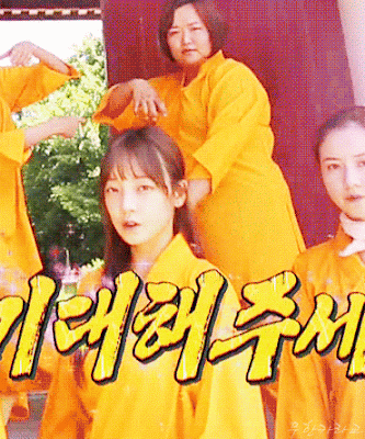 예능에서 무협영화 찍는 구하라.GIF